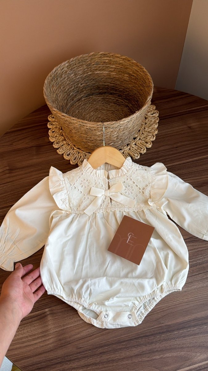 Outfit Vintage Marfil 🤍 | | Ropa de bebé y niña | El Closet de Emma