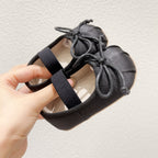 Zapatos Baby Negro Clásico con Lazo – Elegancia Atemporal