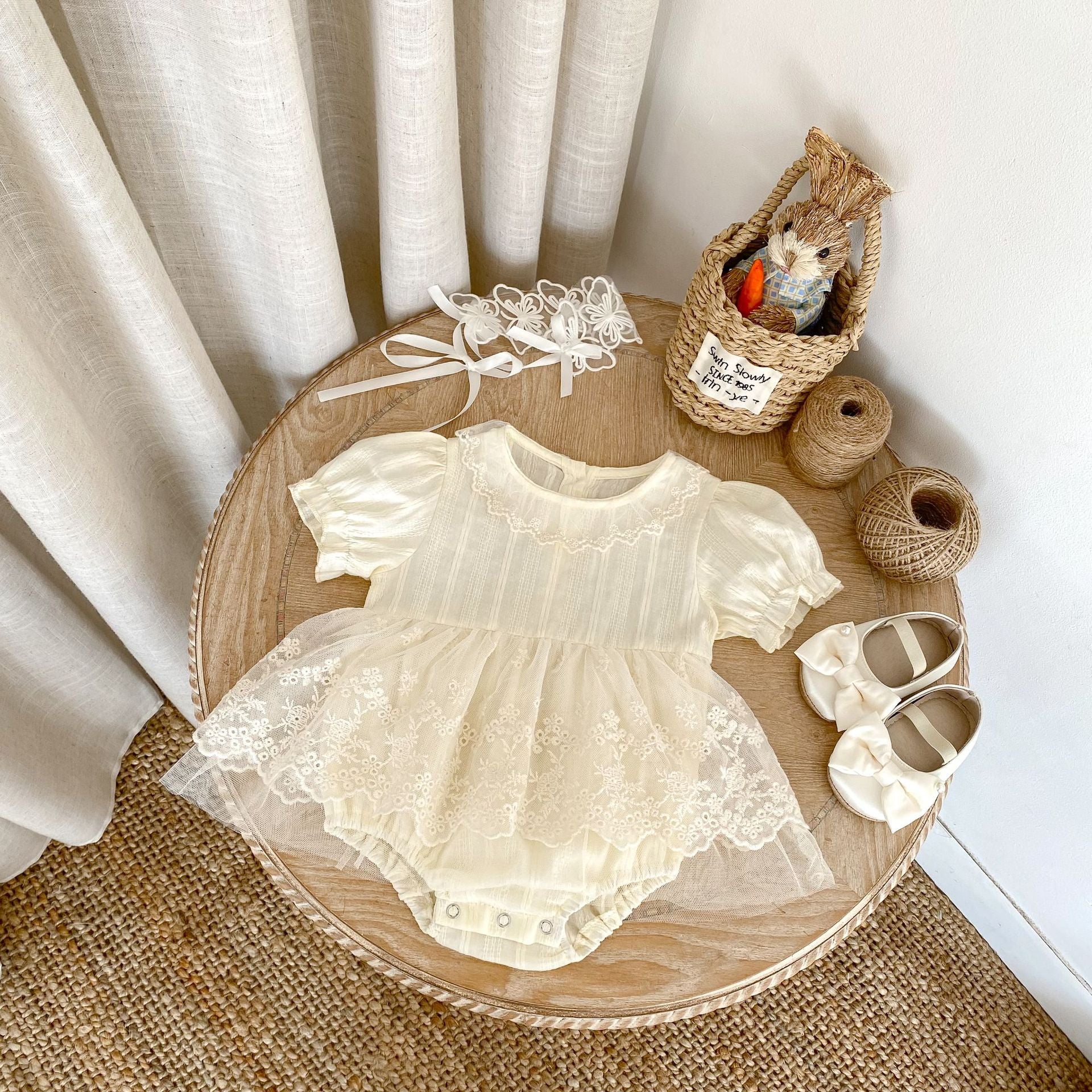 Romper Vestido Ivory Encaje Bordado – Manga Corta Imagen secundaria del producto