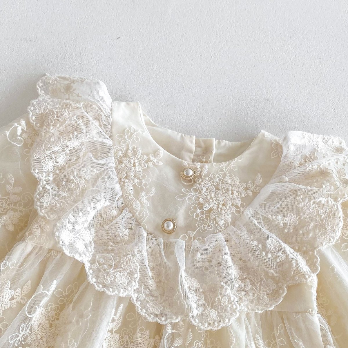 Vestido Encaje Vintage Marfil – Edición Clásica Emma | Vestido de Encaje | Ropa de bebé y niña | El Closet de Emma
