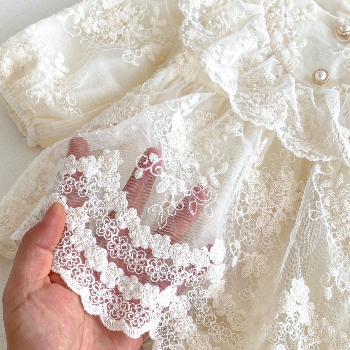 Vestido Encaje Vintage Marfil – Edición Clásica Emma | Vestido de Encaje | Ropa de bebé y niña | El Closet de Emma
