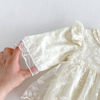 Vestido de Manga Larga en Encaje Bordado Marfil para Bebé Niña | Vestido de Encaje | Ropa de bebé y niña | El Closet de Emma