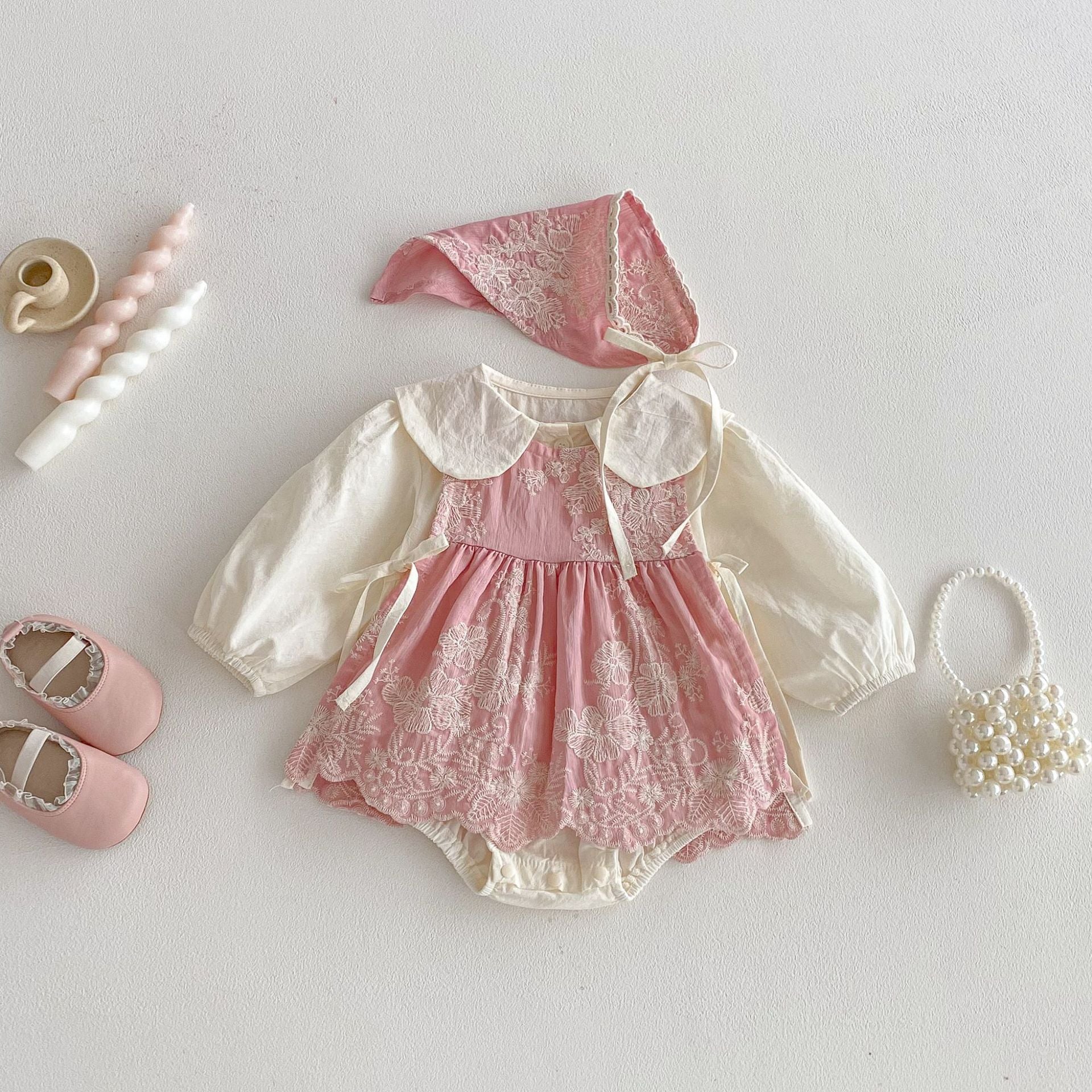 Conjunto Vintage Rosa Bordado + Capota – Edición Dulzura Clásica Imagen principal del producto