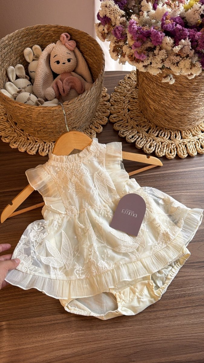 Conjunto vintage marfil | | Ropa de bebé y niña | El Closet de Emma