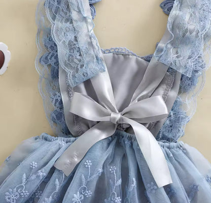 Body Vestido Azul con Flores 3D y Encaje – Incluye Vincha