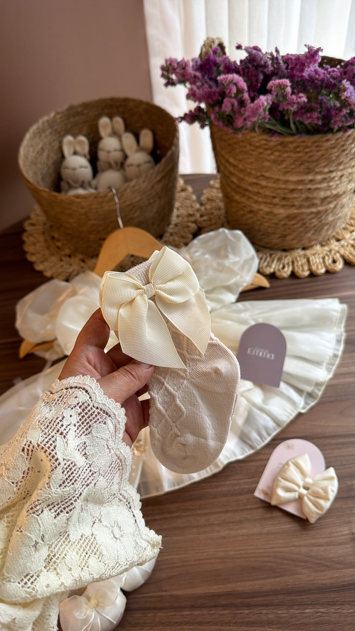 Outfit Vintage para Niña | Vestido, Medias, Zapatos, Tiara y Ganchos
