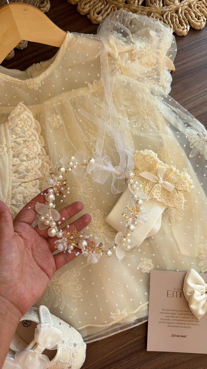 Vestido outfit bendición de amor | | Ropa de bebé y niña | El Closet de Emma