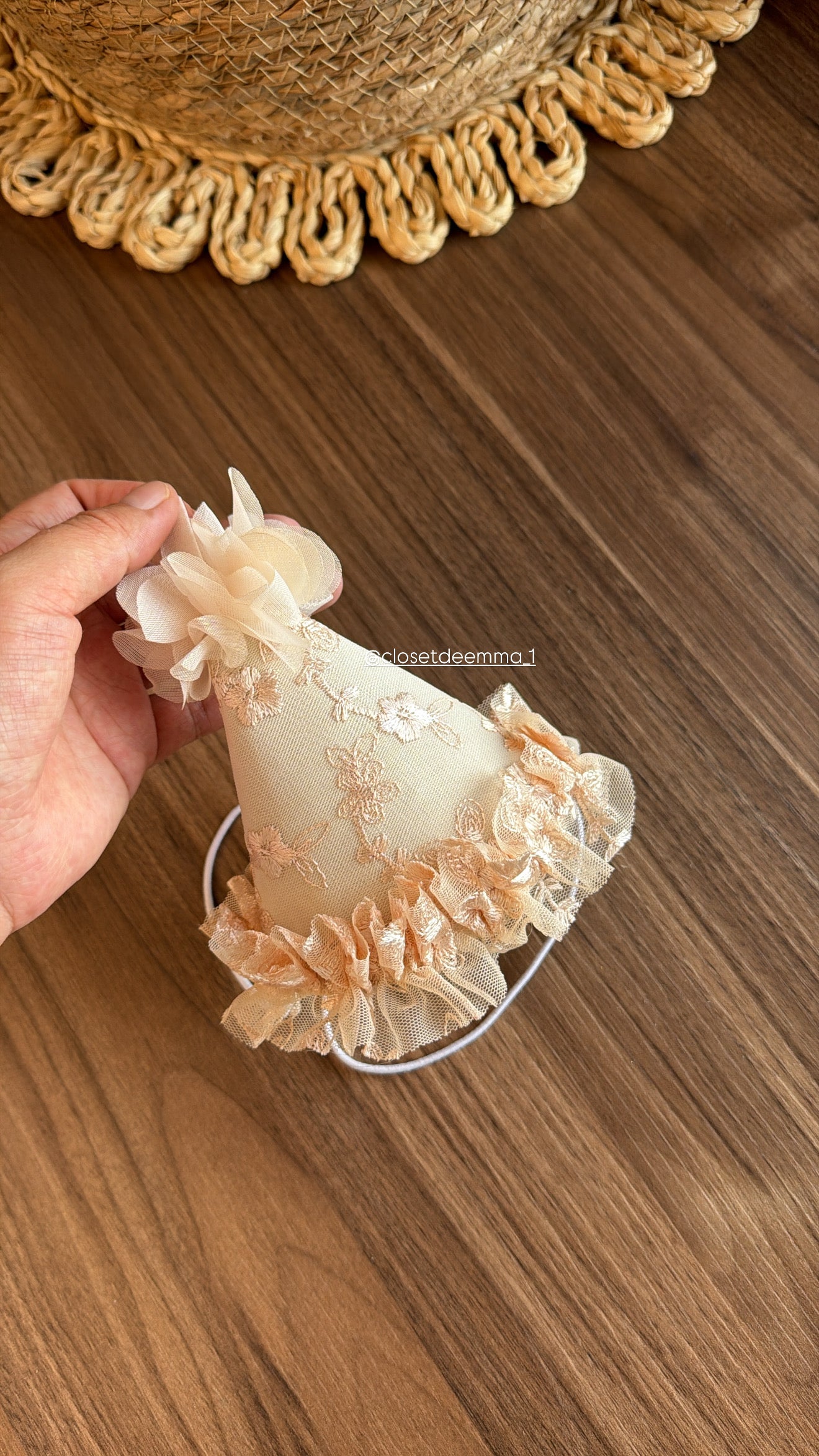 Gorro de Cumpleaños Encaje beige Imagen secundaria del producto