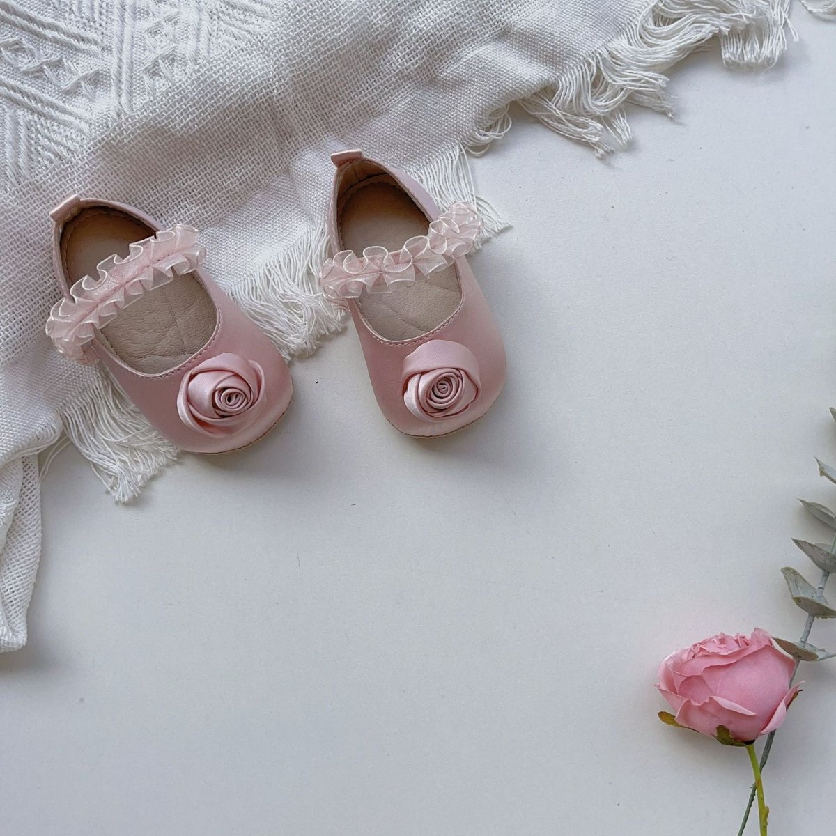 Zapatos Rosalie Blush | zapatos bebés | Ropa de bebé y niña | El Closet de Emma Imagen principal del producto