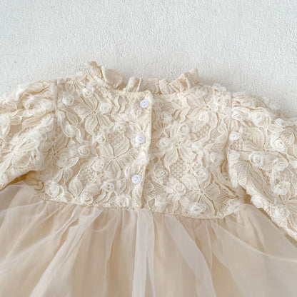 Vestido de Encaje con Flores 3D y Tul