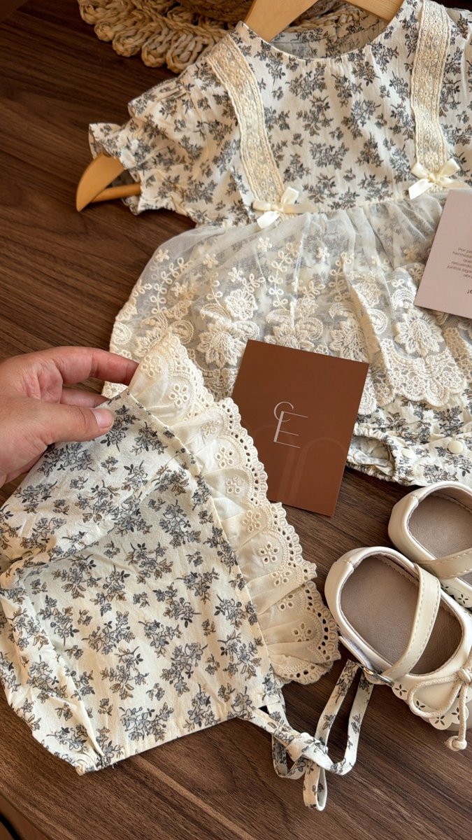 Vestido Bebé Elegante Estilo Vintage con Encaje “Sueño de Encaje” | | Ropa de bebé y niña | El Closet de Emma
