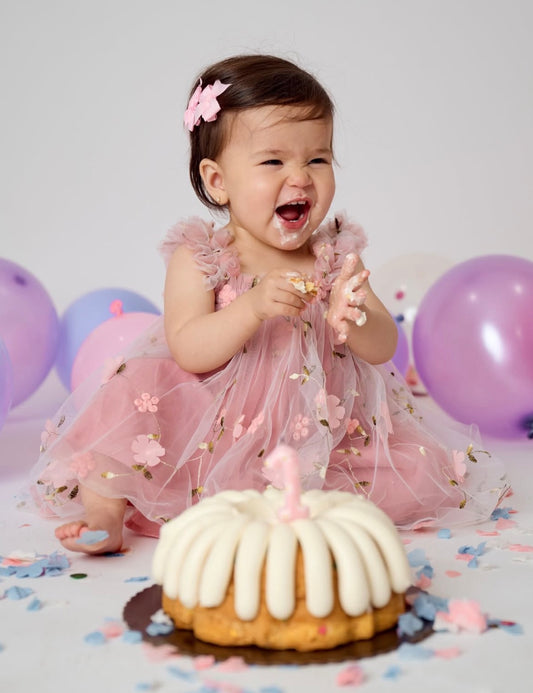 Vestido de Tul con Flores en Relieve