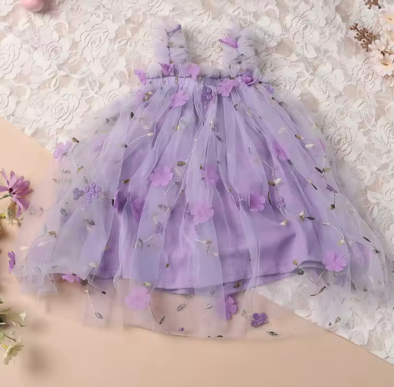 Vestido “Sueño Lavanda” Imagen secundaria del producto
