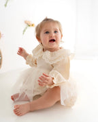 Vestido de Encaje Marfil con Cuello Vintage Bordado | Vestido de Encaje | Ropa de bebé y niña | El Closet de Emma