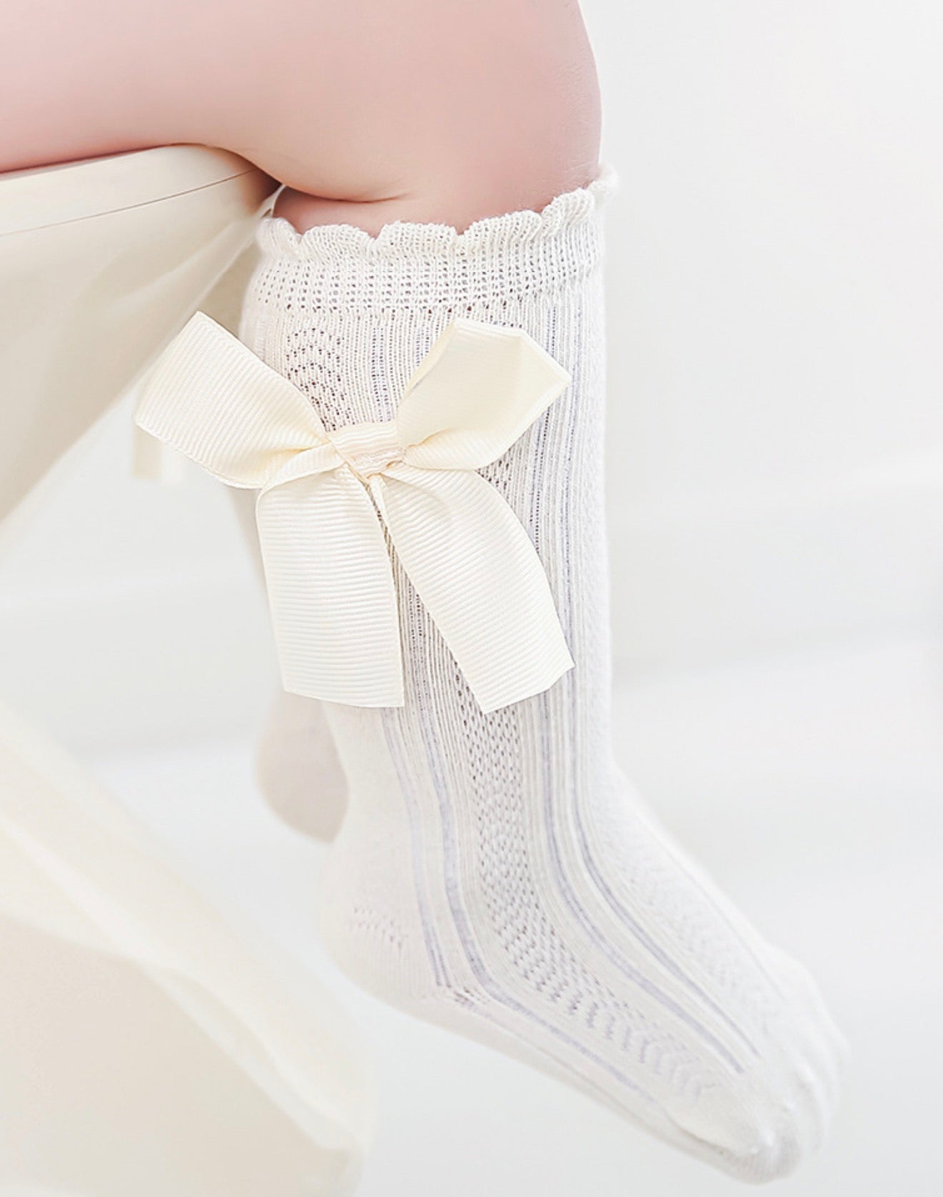 Medias con Lazos y Encajes - BabyYuval