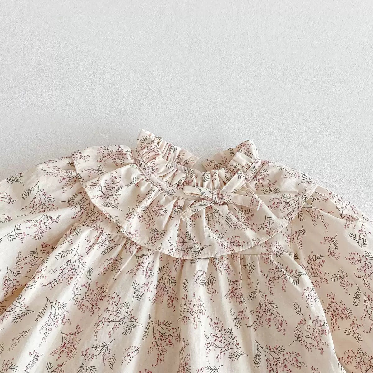 Conjunto Bebé Niña con Blusa Estampada y Body con Tirantes