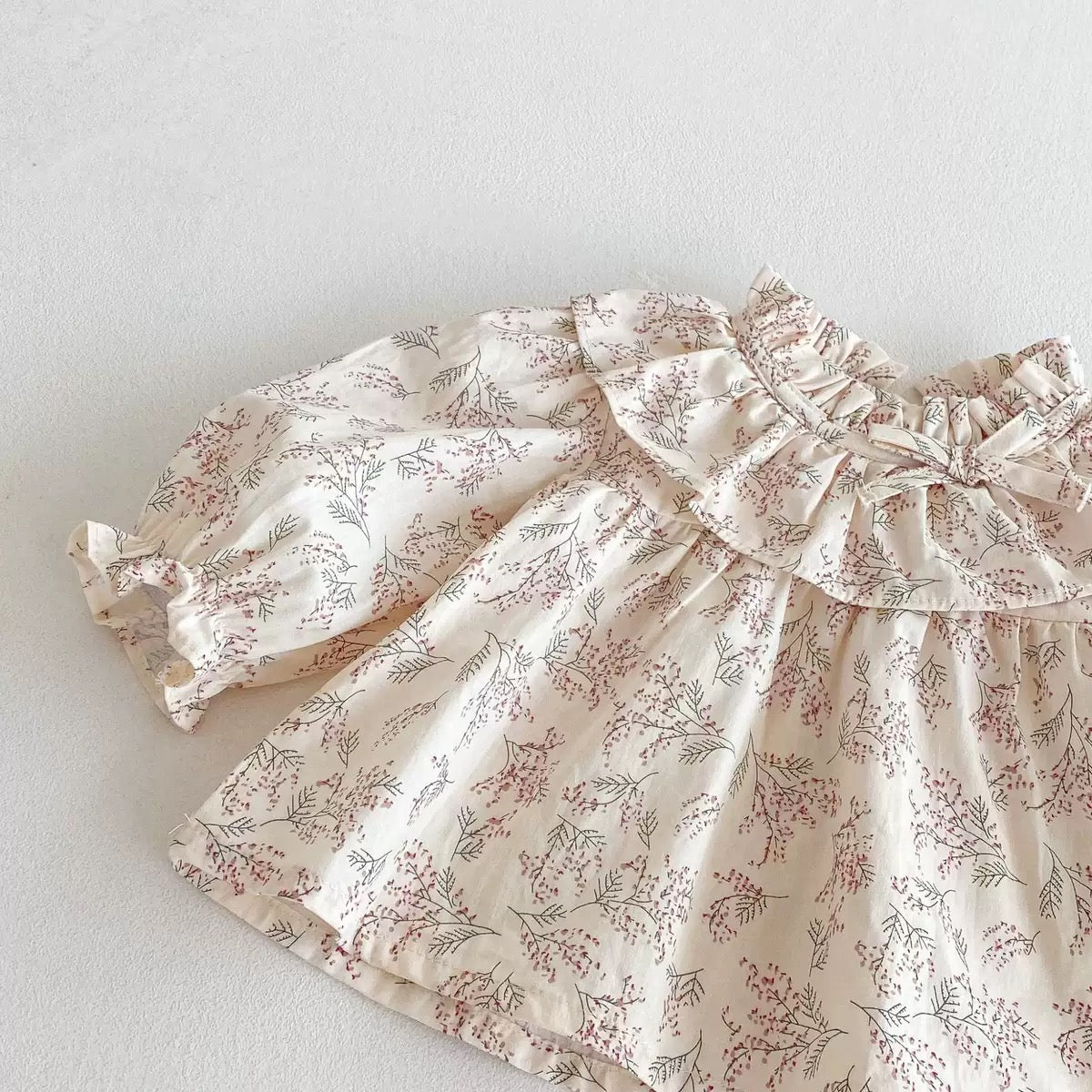 Conjunto Bebé Niña con Blusa Estampada y Body con Tirantes