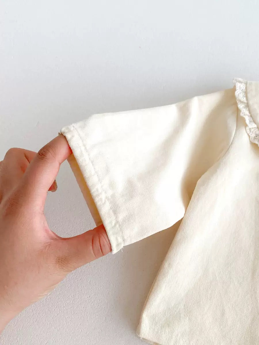 Vestido Beige con Bordado Floral Vintage