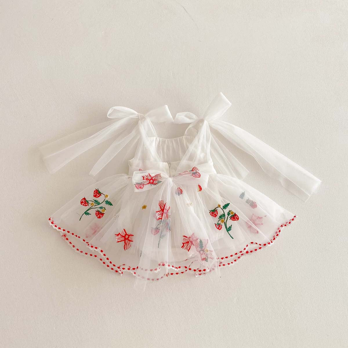 Vestido “Dulce Fresa Encantada”