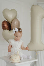 Vestido Ángel Encantado – Encaje con Plumitas