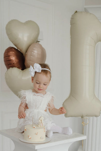 Vestido Ángel Encantado – Encaje con Plumitas