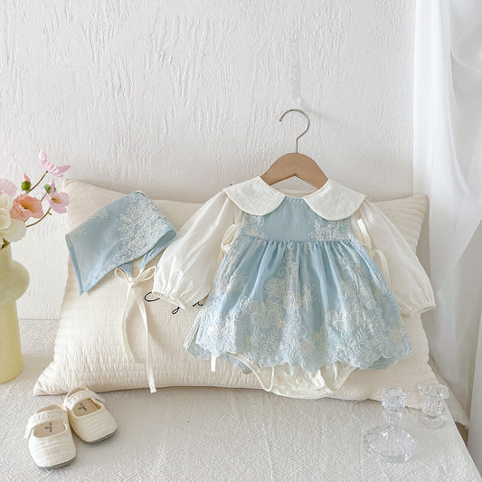 Vestido Celeste con Encaje Blanco y Gorro a Juego