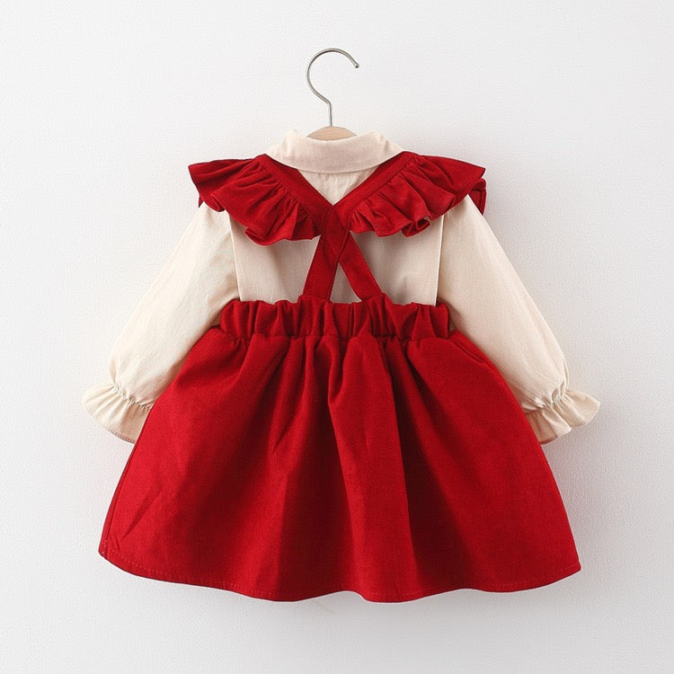 Vestido Rojo Clásico con Blusa Beige – Colección Navidad Mágica