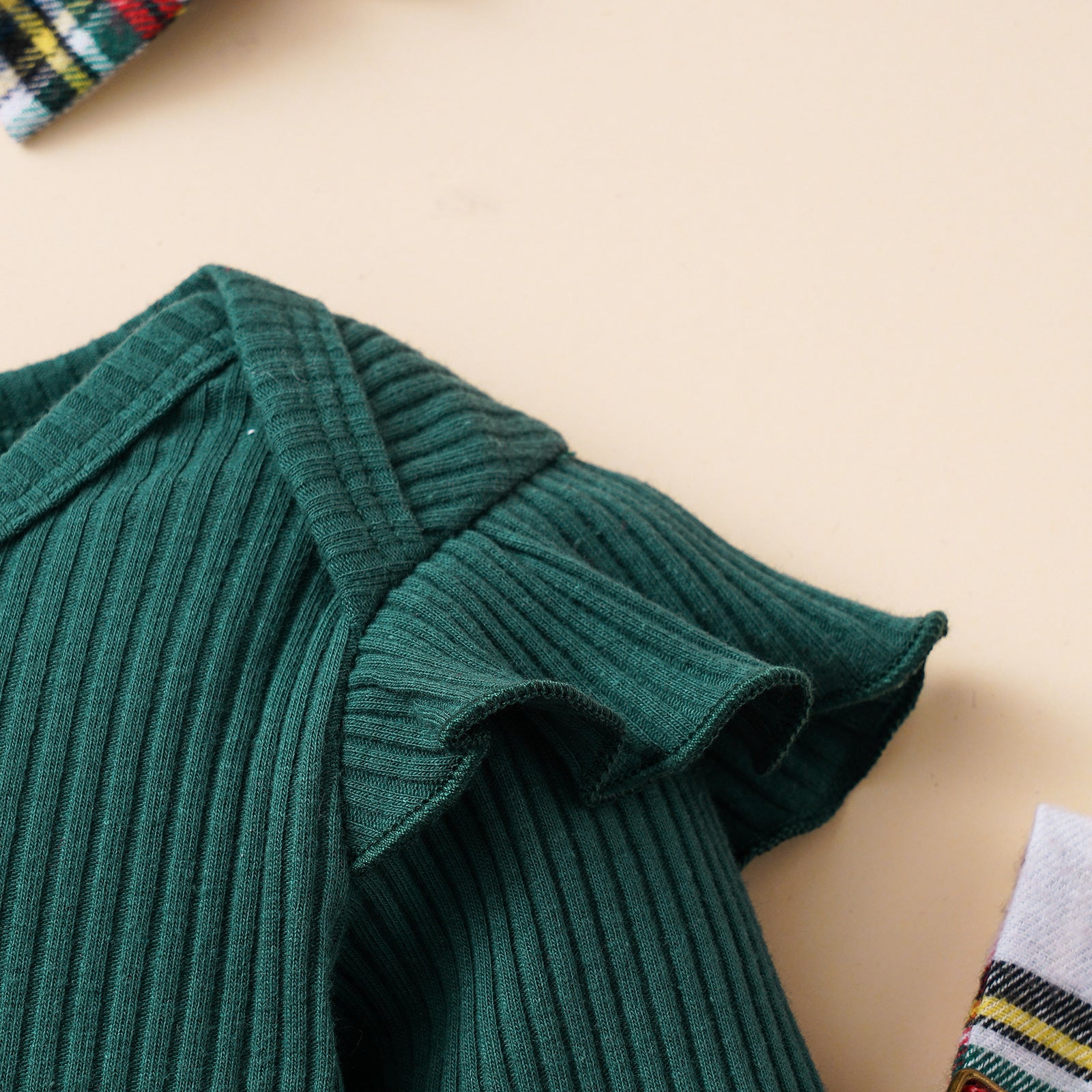 Conjunto Verde  de 3 Piezas para Bebé Niña – Body, Falda y Vincha