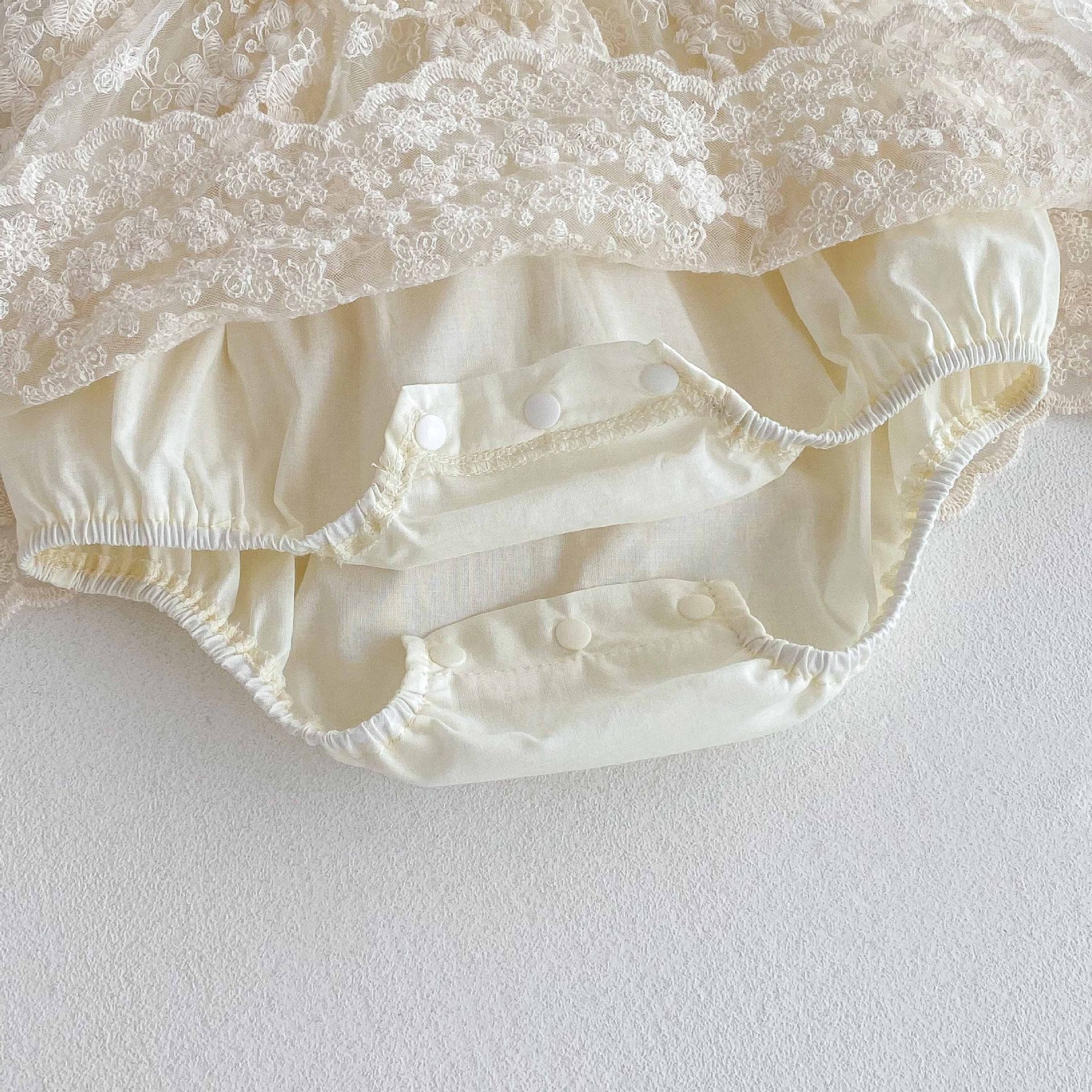 Vestido Ivory Encaje Premium con Perlas