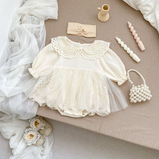 Vestido de Encaje Marfil con Cuello Vintage Bordado