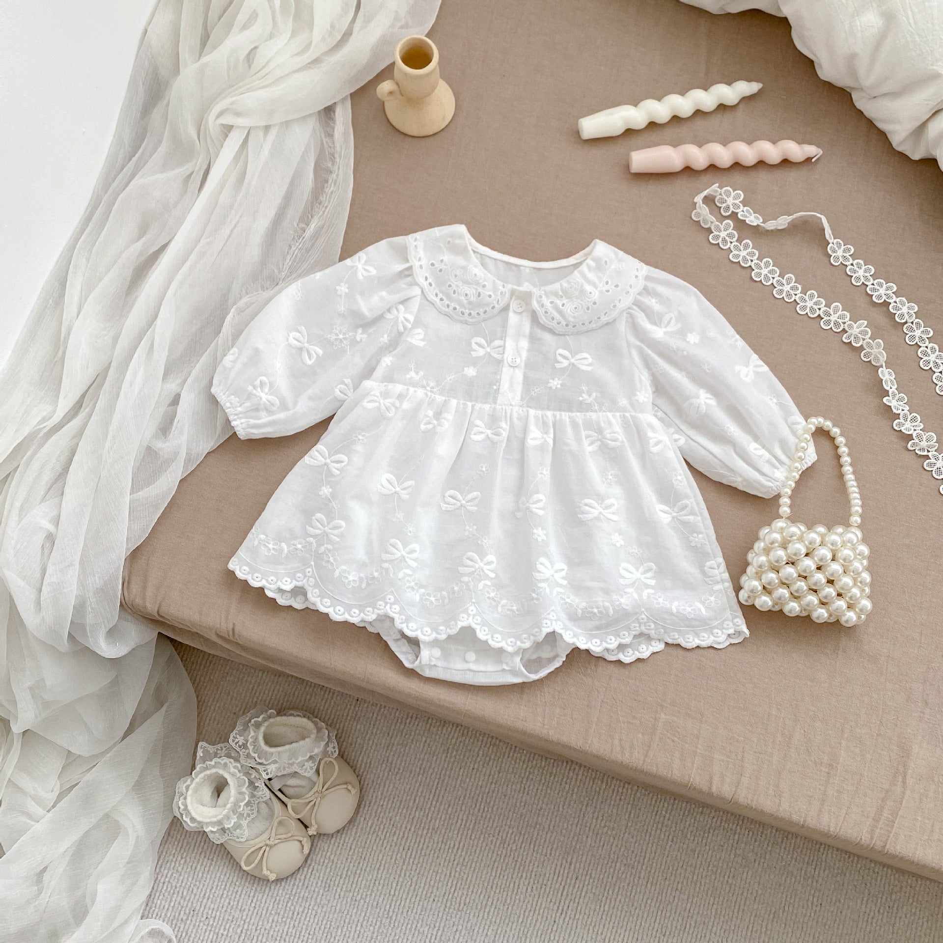 Vestido Body Blanco Bordado – Colección Pureza y Encanto 👼🏻✨ Imagen principal del producto