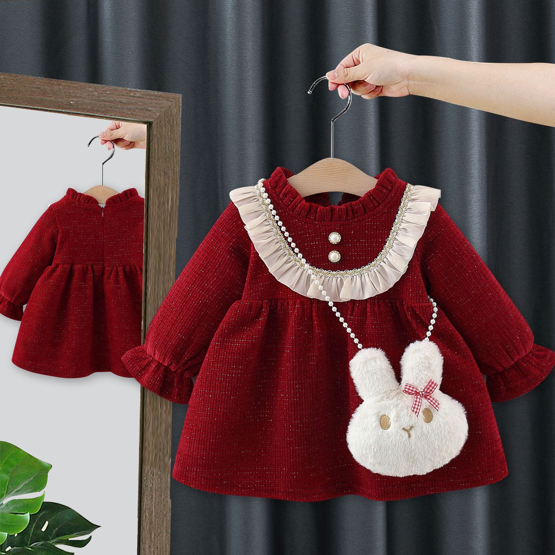 Vestido Burdeos Princesa con Cuello Volanado y Cartera Bunny Imagen principal del producto