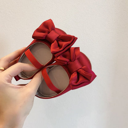 Zapatos de Satén con Lazo Rojo 🎀 – Colección Navidad
