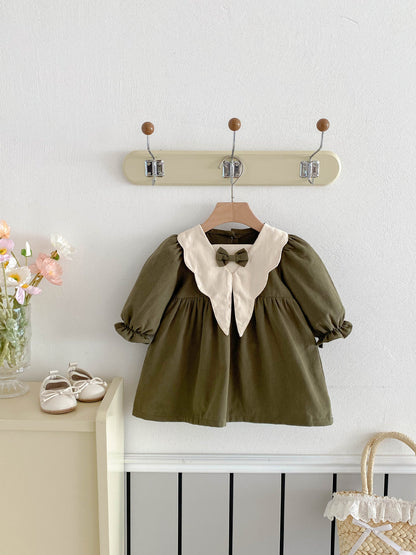 Vestido Verde Oliva con Cuello en Pico y Lazo – Colección Encanto Natural 🌿