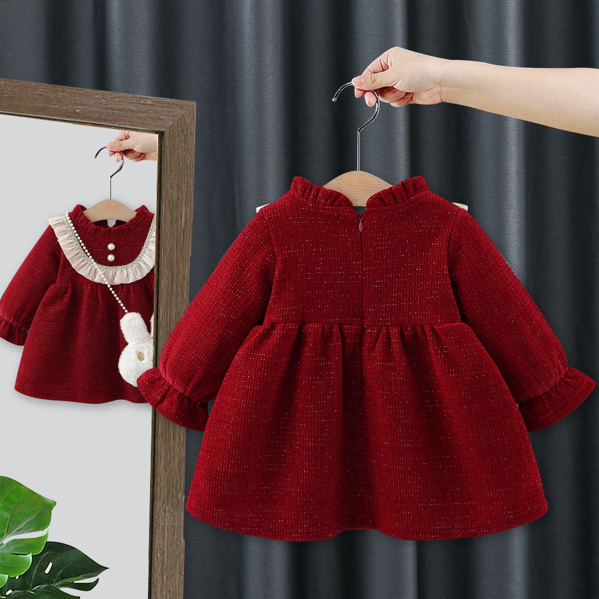 Vestido Burdeos Princesa con Cuello Volanado y Cartera Bunny Imagen secundaria del producto