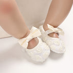 Zapatos para Bebé – Rosa de Encaje