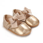 Zapatos Dorados para Bebé con Lazo de Terciopelo – Modelo Golden Heart