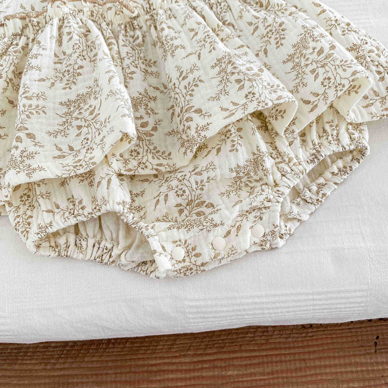 Enterizo Vintage Floral – Dulzura natural para tu bebé