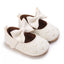 Zapatos Blancos con Moño y Corazones Bordados para Bebé Niña