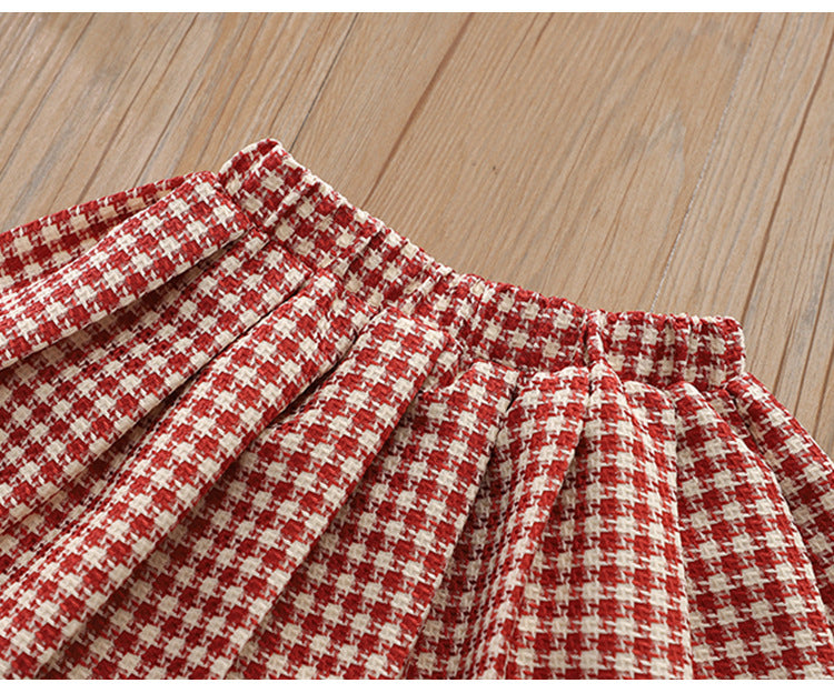 Conjunto Suéter con Lazos y Falda Cuadros Rojos – Colección Dulzura Invernal 🍒