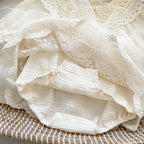 Vestido de Encaje Marfil con Cuello Vintage Bordado