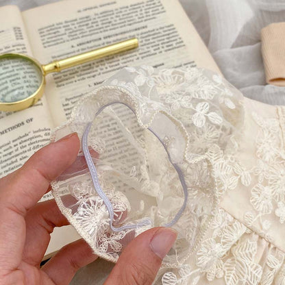 Vestido Beige con Encaje Floral – Estilo Romántico para Bebé
