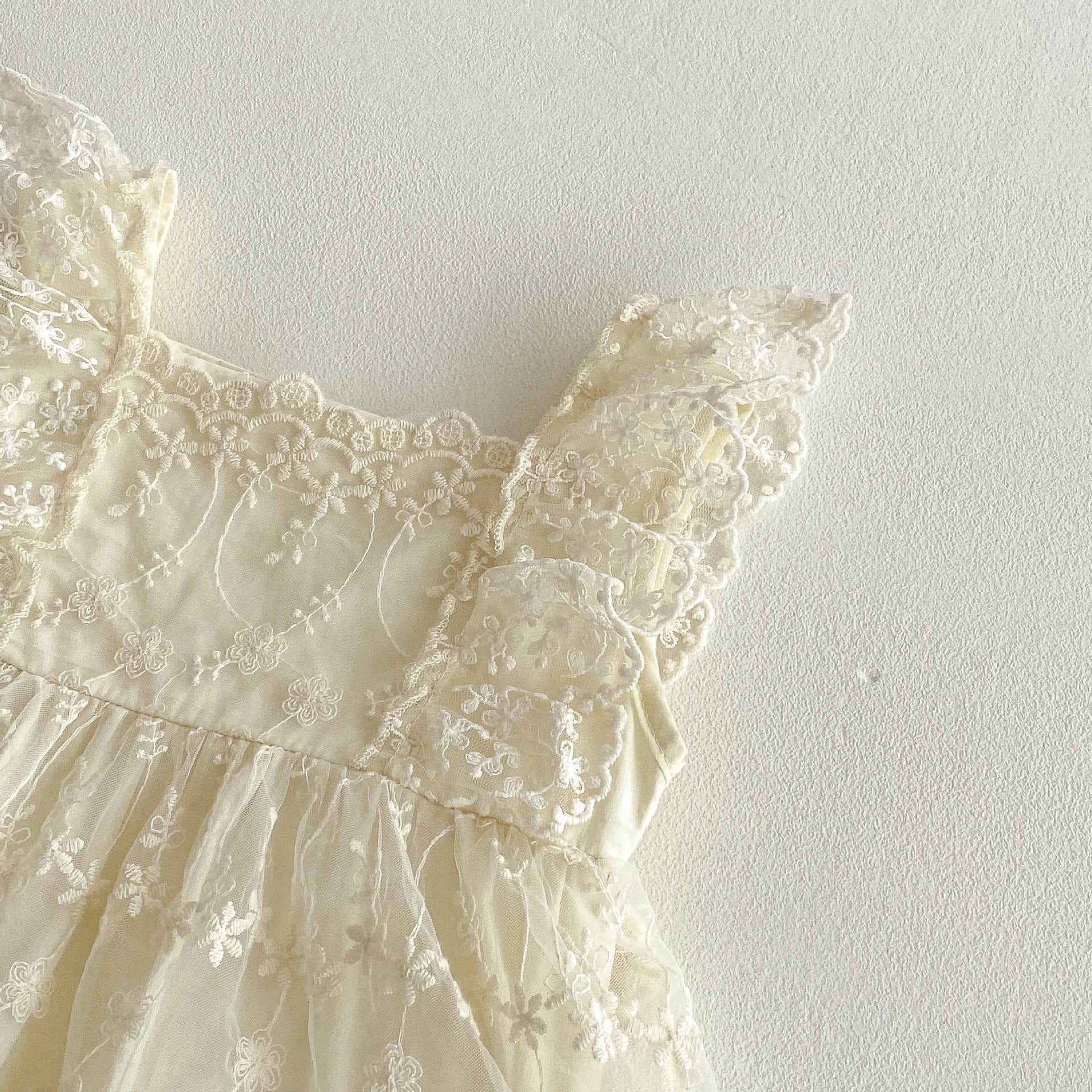 Romper Vestido Ivory Encaje Floral – Volantes