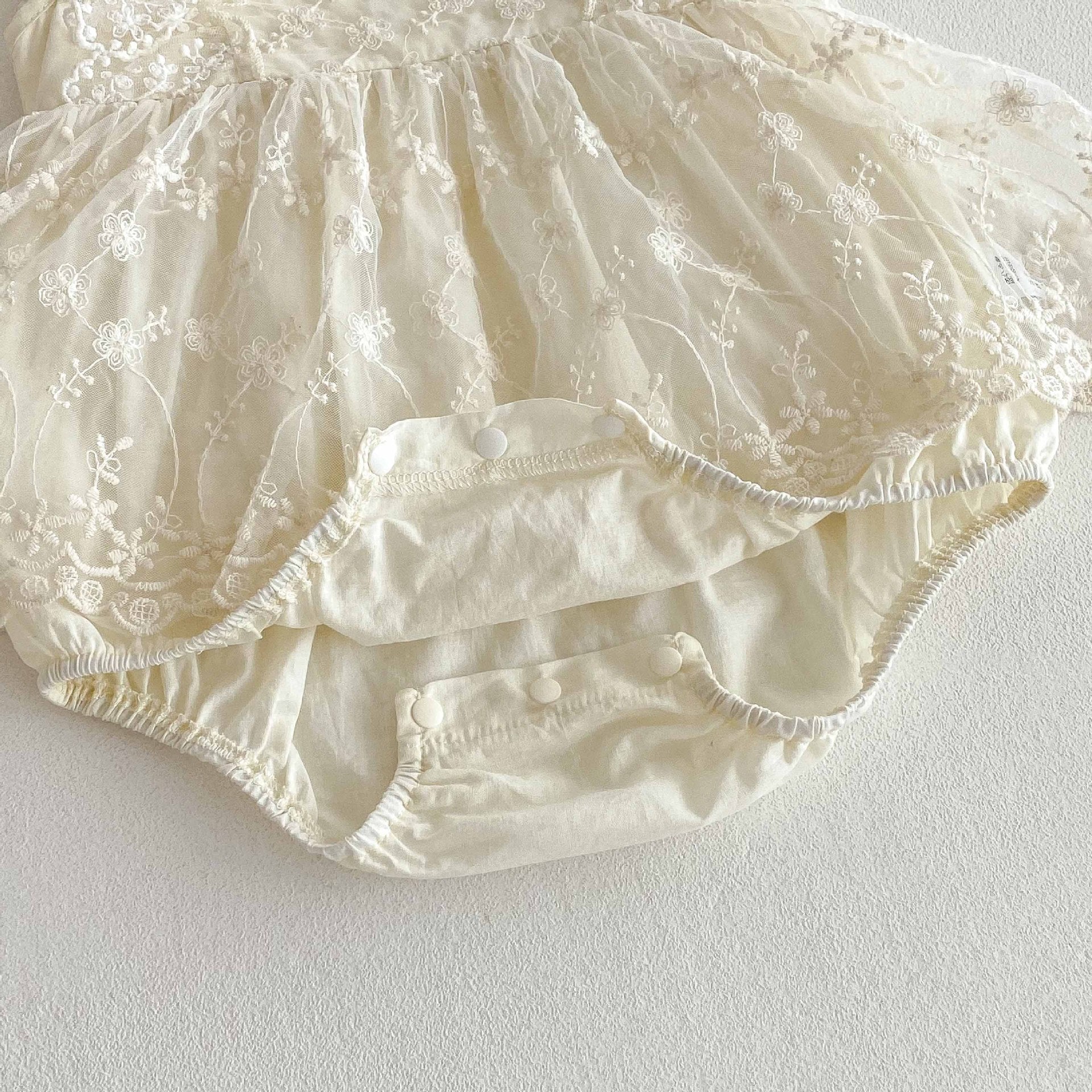 Romper Vestido Ivory Encaje Floral – Volantes