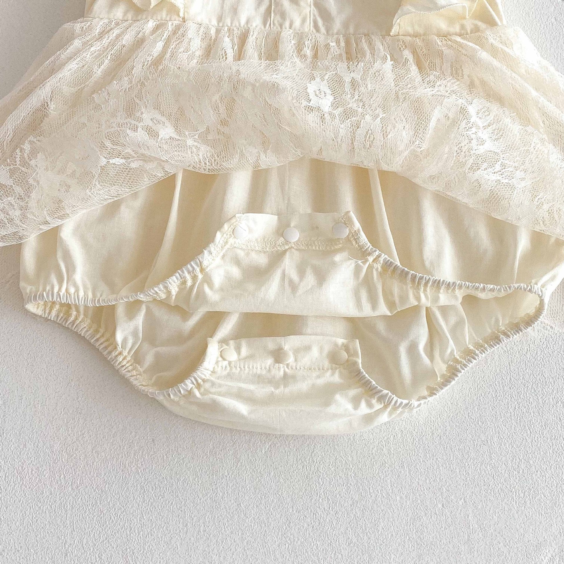 Romper Vestido Ivory Encaje Floral – Lazo Negro