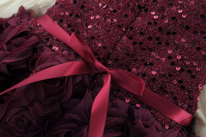 Vestido Burdeos Rosas 3D con Lazo Elegante