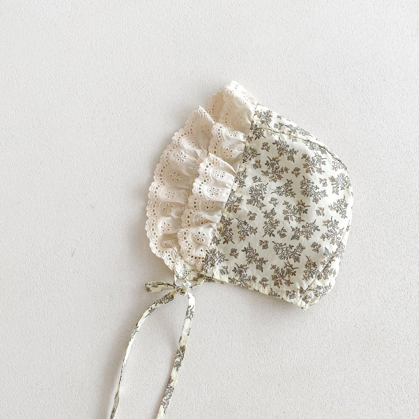 Romper Vestido Floral Vintage con Encaje – Con Gorro