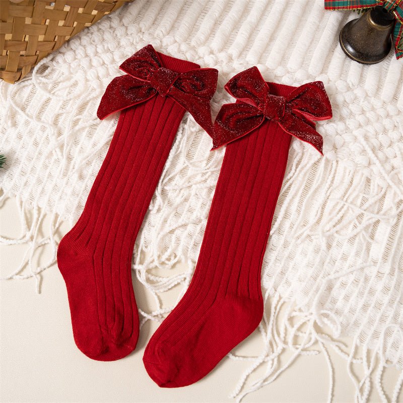 Medias Rojas con Lazo Brillante – Colección Navidad Encantada 🎀🎄