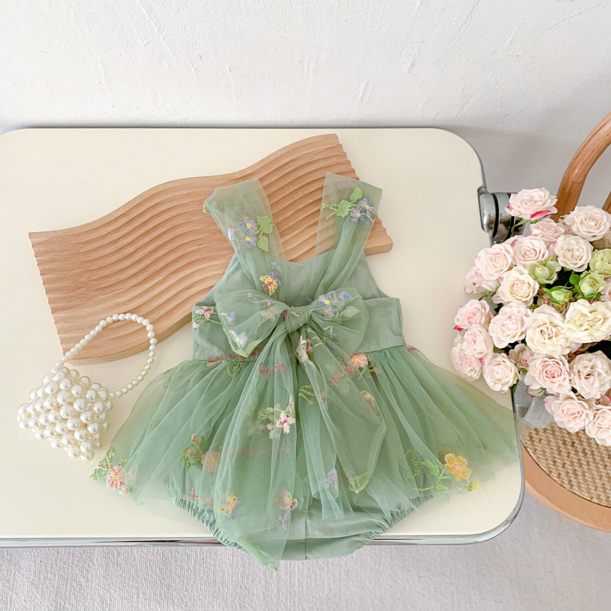 Vestido Rosa con Lazo y Tul Bordado