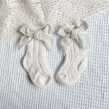 Medias Largas con Lazo de Terciopelo – Colección Velvet Bow